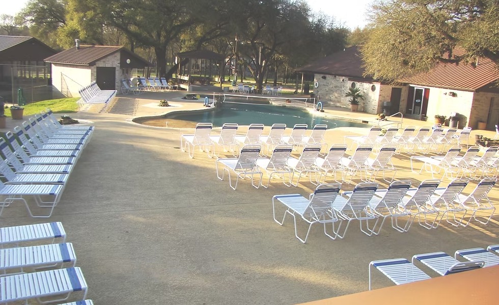 live oak, lifestyle campsite, Brenham, Texas 